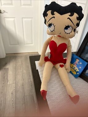 Betty Boop Plush in Red Dress with Black Hair and Blue Eyes 1983